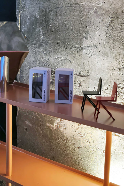 Miniature Fold Chair 1:6