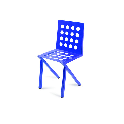 Silla Pliego V2 ligera y minimalista, perfecta para cualquier espacio contemporáneo.