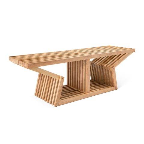 Banqueta Mudra en madera nativa, inspirada en estructuras modulares.